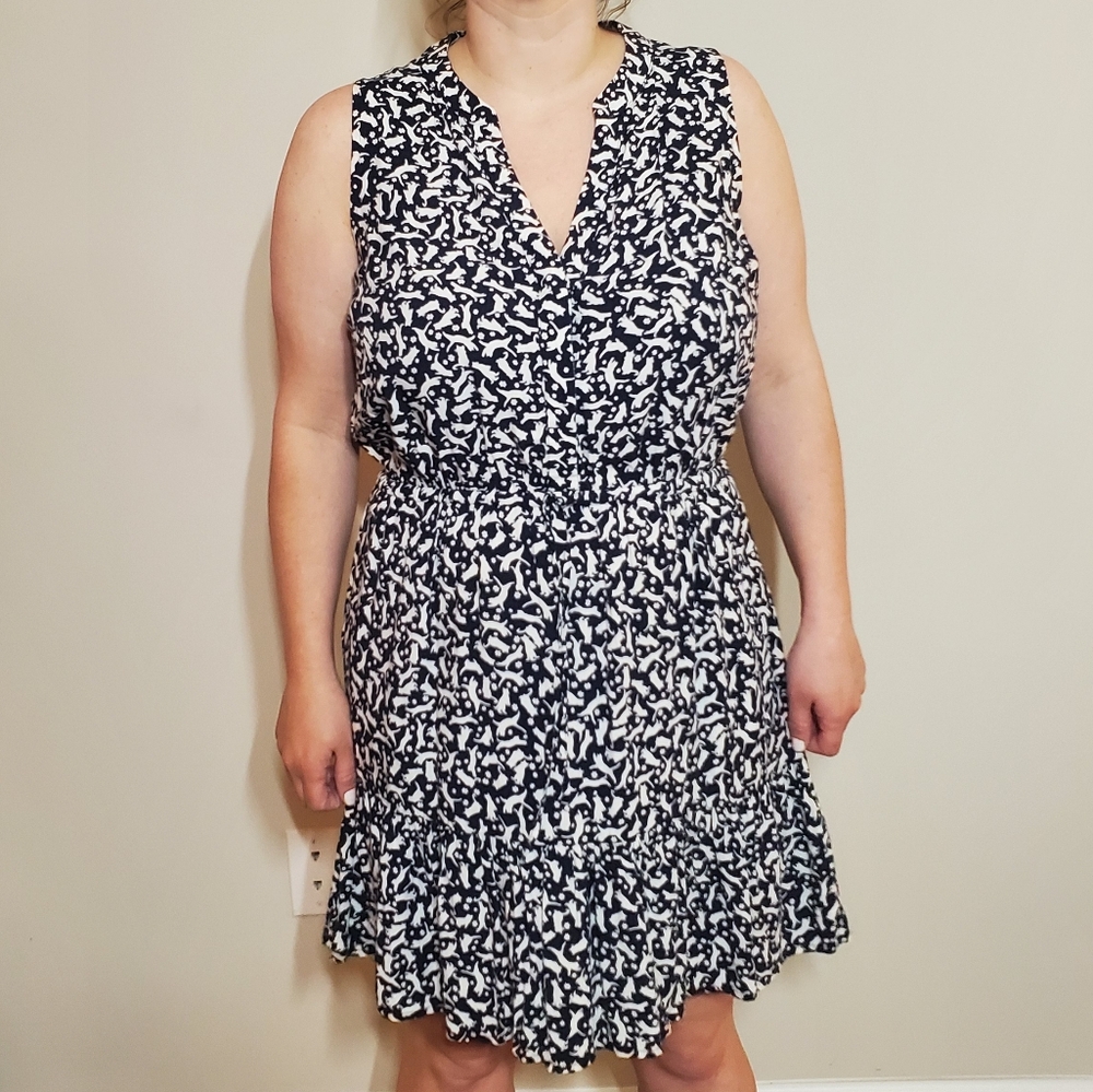 Chic Black and White Patterned Dress